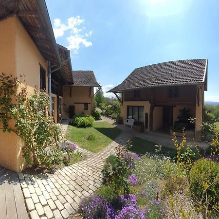La Parenthese Bed & Breakfast Saint-Genix-sur-Guiers Exterior photo