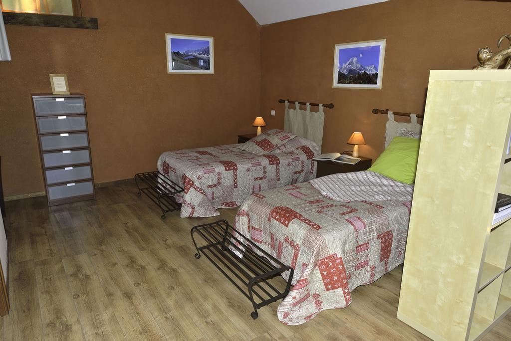 La Parenthese Bed & Breakfast Saint-Genix-sur-Guiers Exterior photo