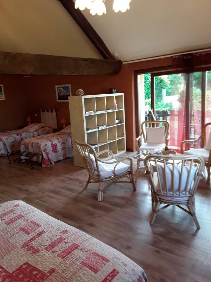 La Parenthese Bed & Breakfast Saint-Genix-sur-Guiers Exterior photo